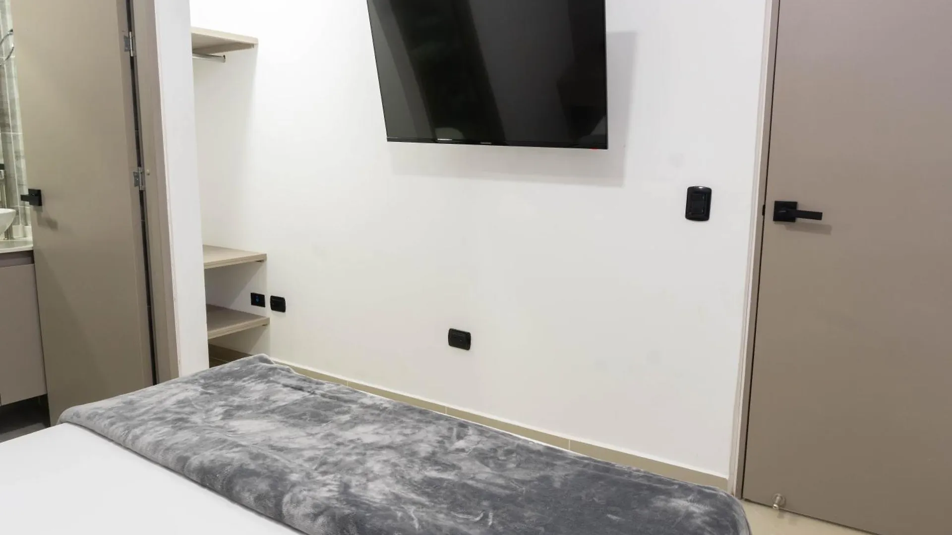Apartahotel Estadio Medellín Apartamento